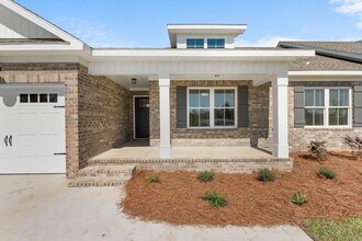 408 S Zetterower Ave in Statesboro, GA - Building Photo - Building Photo