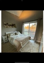 35227 58th Ave S in Roy, WA - Foto de edificio - Building Photo