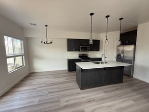 296 S 1930 W in Hurricane, UT - Building Photo - Building Photo