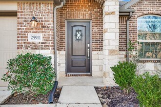 25911 Rustical Rd in Katy, TX - Building Photo - Building Photo