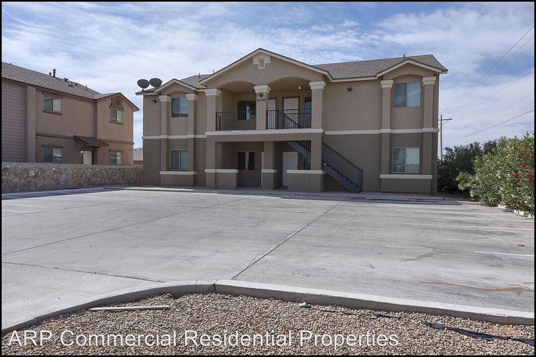 14300 Gil Reyes Dr in El Paso, TX - Building Photo