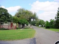 Alamo Paradise Acres RV Park in Alamo, TX - Foto de edificio - Building Photo