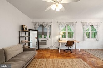 1134 Valley Dr in Alexandria, VA - Building Photo - Building Photo