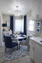 2918-2922 Pacific Ave in Long Beach, CA - Building Photo - Building Photo