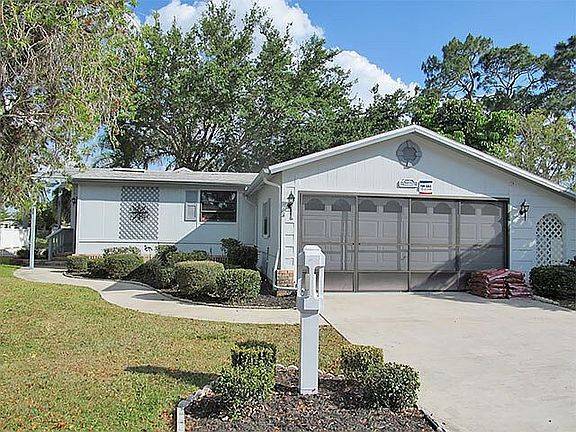 4414 San Lucian Ln in North Fort Myers, FL - Building Photo