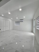 437 NE 70th St in Miami, FL - Building Photo - Building Photo