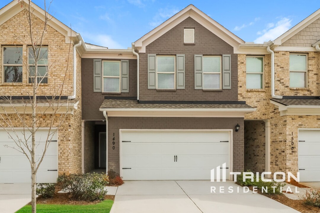 1490 Trickum Ridge Ct in Lawrenceville, GA - Building Photo