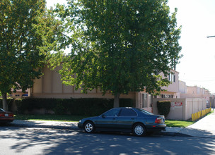 7152 Main St in Westminster, CA - Building Photo - Building Photo