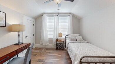 430 Lawton Ave in Savannah, GA - Building Photo - Building Photo