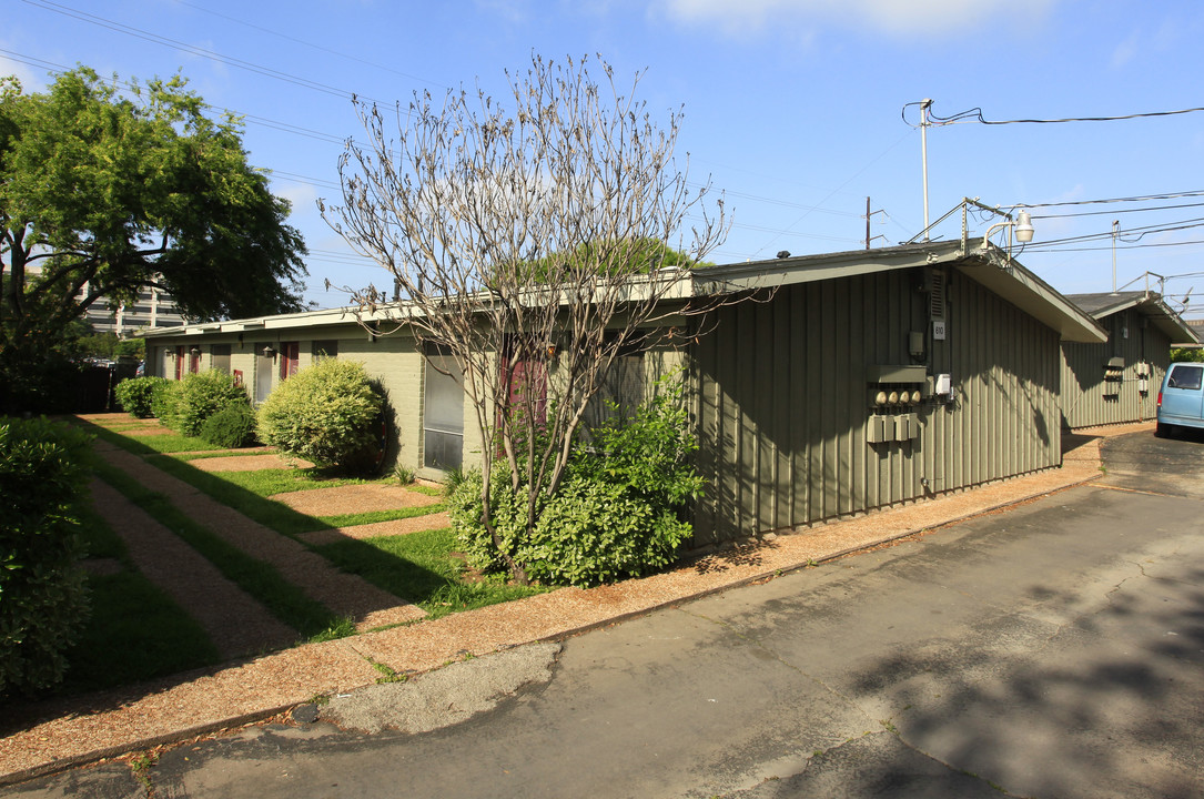 610 W 51st St in Austin, TX - Building Photo