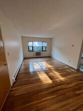 288 Grove St in Auburndale, MA - Building Photo - Building Photo