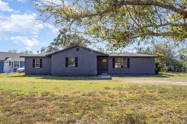 733 Tarpon Ave in Sarasota, FL - Building Photo - Building Photo