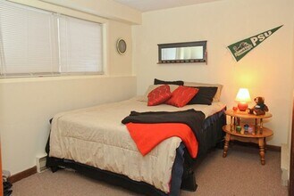 Fox Park in Plymouth, NH - Foto de edificio - Interior Photo