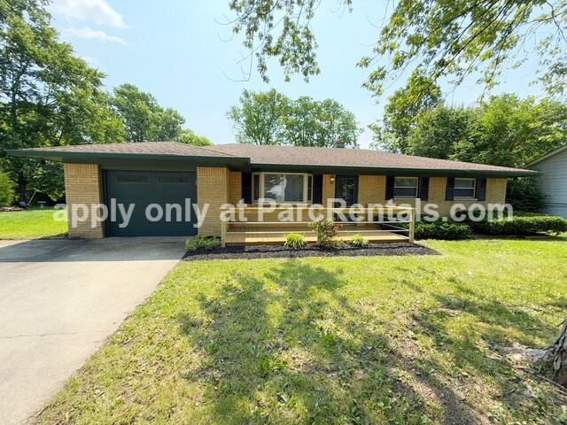2457 Galaxy Ln in Indianapolis, IN - Building Photo