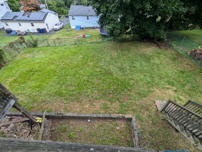 15 Robart St in West Haven, CT - Building Photo - Building Photo