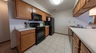 7305 Wallingford Way, Unit 3