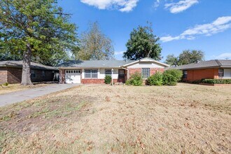 3805 NW 60th St in Oklahoma City, OK - Building Photo - Building Photo