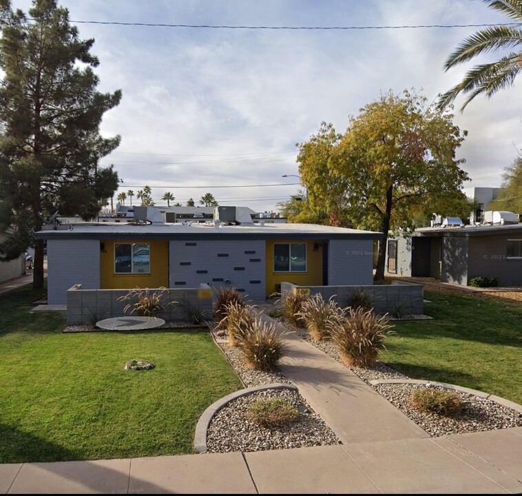 Mariana 4 Plex in Tempe, AZ - Building Photo