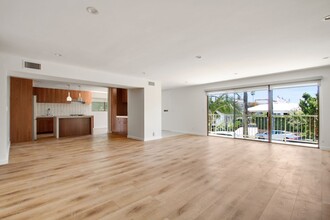 843 18th St in Santa Monica in Santa Monica, CA - Building Photo - Interior Photo