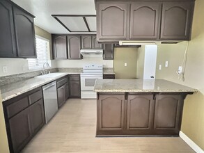 23085 Paseo de Terrado, Unit #2 in Diamond Bar, CA - Building Photo - Building Photo