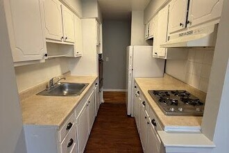 845 Ross St in Rahway, NJ - Building Photo - Building Photo