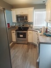 321 E Kinkaid St in Wichita, KS - Building Photo - Building Photo