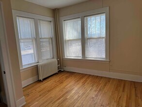 2007 Aldrich Ave S in Minneapolis, MN - Building Photo - Building Photo