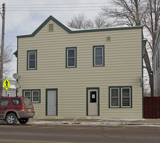 108 Paul Ave N in Cologne, MN - Foto de edificio - Building Photo