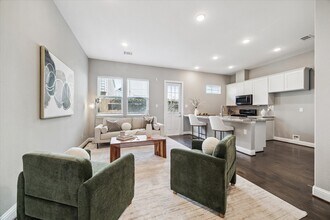 5443 Camaguey St in Houston, TX - Building Photo - Building Photo