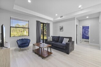 622 Windermere Dr in Lehigh Acres, FL - Building Photo - Building Photo