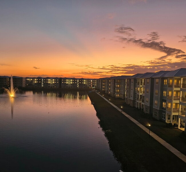 The Carlton at Robinson Gateway in Palmetto, FL - Foto de edificio - Building Photo