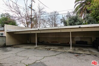 12942 Moorpark St in Los Angeles, CA - Building Photo - Building Photo