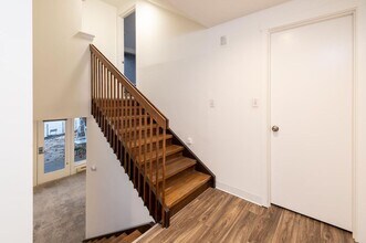 3803 Beach Dr SW in Seattle, WA - Building Photo - Building Photo