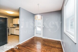 4900 N Sycamore Dr in Kansas City, MO - Foto de edificio - Building Photo