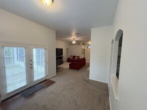 2230 Laurel Oaks Dr in Houston, TX - Foto de edificio - Building Photo