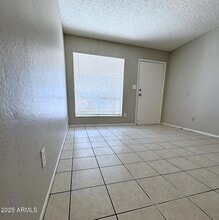 312 E Vine Cir in Mesa, AZ - Building Photo - Building Photo