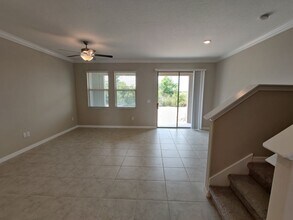 31567 Blue Passing Loop in Wesley Chapel, FL - Building Photo - Building Photo