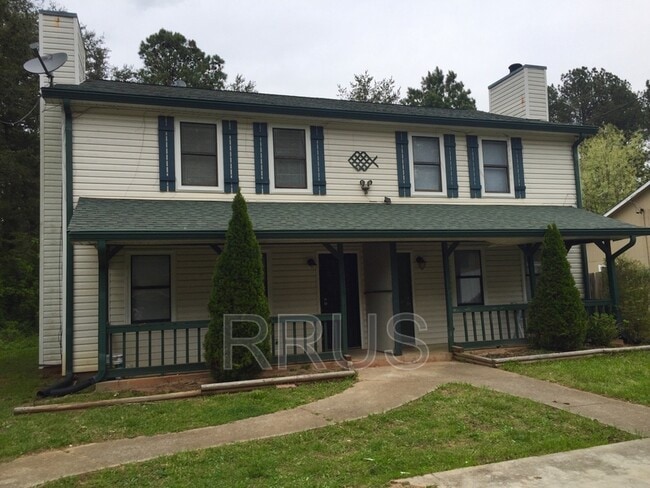 property at 2934 Lakemont Dr SW