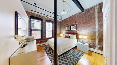 13-19-19 Stanhope St in Boston, MA - Building Photo - Building Photo