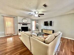 2849 Penn St in Navarre, FL - Building Photo - Building Photo