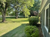 221 Parkview Ave photo'