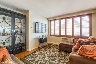 1440 N Lake Shore Dr-Unit -30H in Chicago, IL - Building Photo - Building Photo