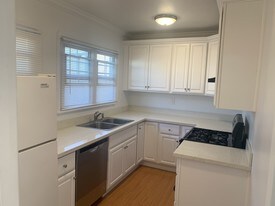 1754 N Alexandria Ave, Unit 1/2 in Los Angeles, CA - Building Photo