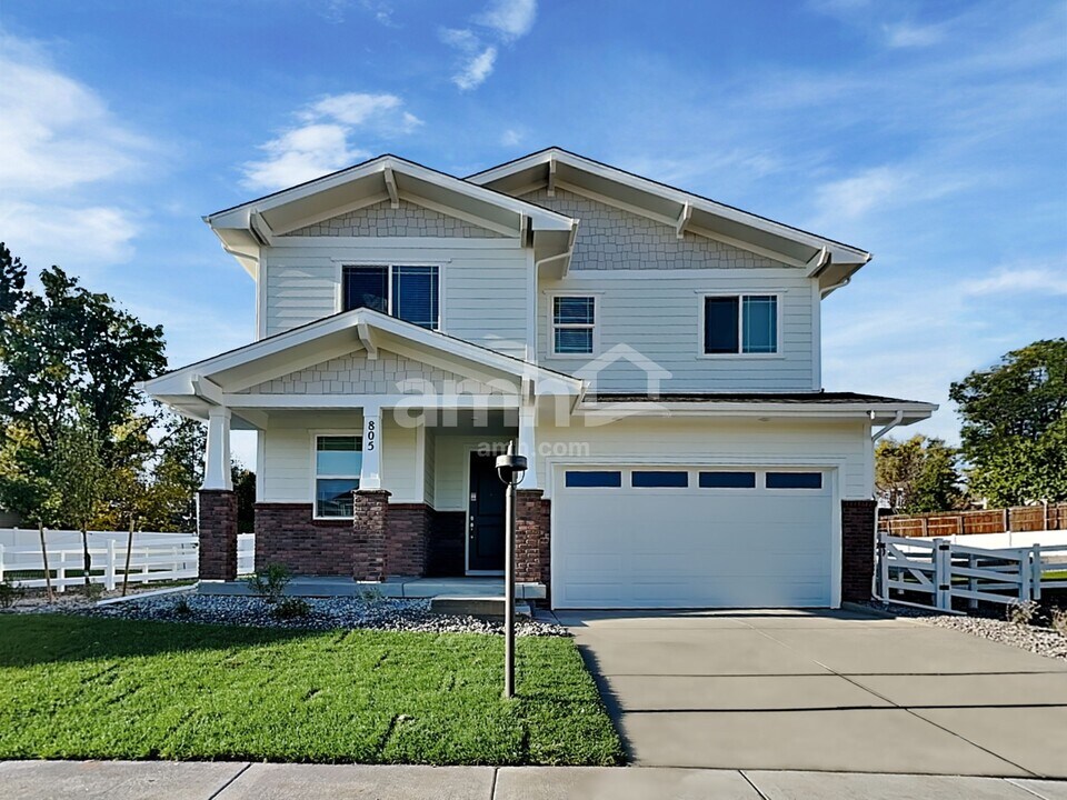 805 S Oak St in Lakewood, CO - Building Photo