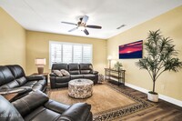 15009 W Wrigley Way in Surprise, AZ - Foto de edificio - Building Photo