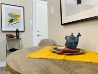 The Maynard at 2545 W Fitch photo'