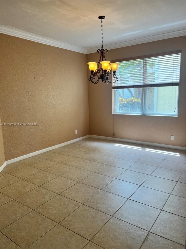 136 Hamilton Terrace in West Palm Beach, FL - Building Photo - Building Photo
