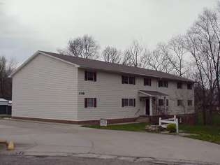 1616 Hillside Dr in Effingham, IL - Building Photo