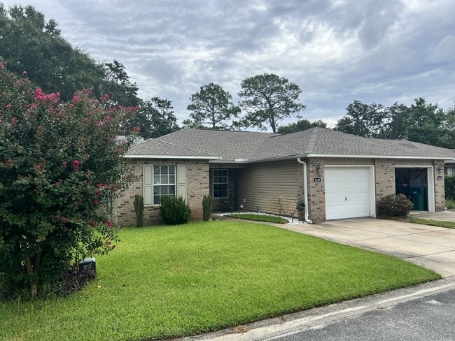 1207 Chimera Ln in Fort Walton Beach, FL - Building Photo - Building Photo