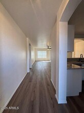1241 S Wagon Wheel Dr in Chandler, AZ - Foto de edificio - Building Photo